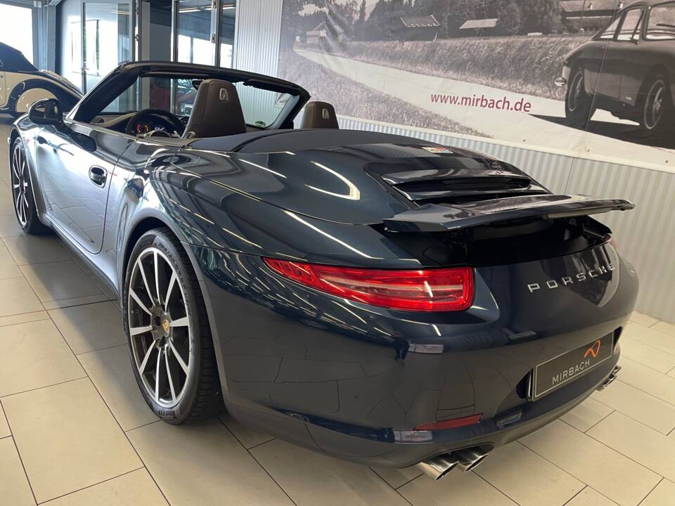 Immagine 11/18 di Porsche 911 Carrera S (2012)