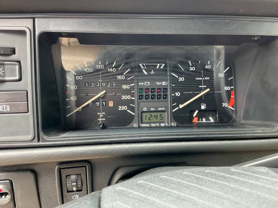 Bild 11/18 von Volkswagen Golf I Cabrio 1.8 (1993)