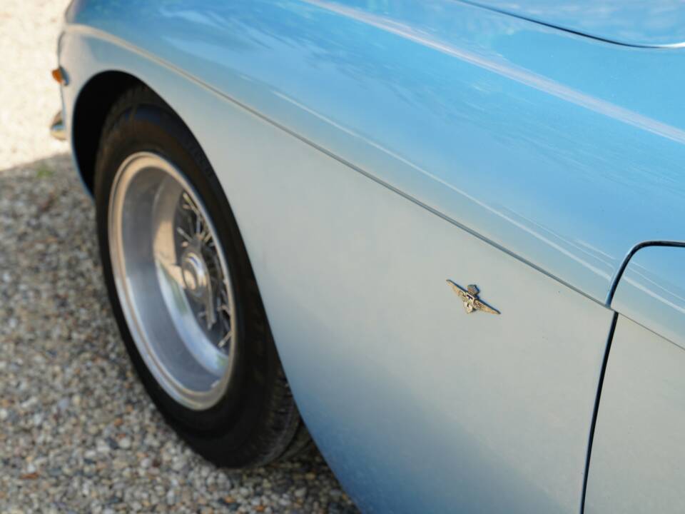 Image 20/50 de Lamborghini 400 GT (1967)