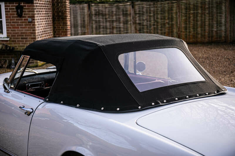 Image 28/50 of Alfa Romeo 2600 Spider (1963)