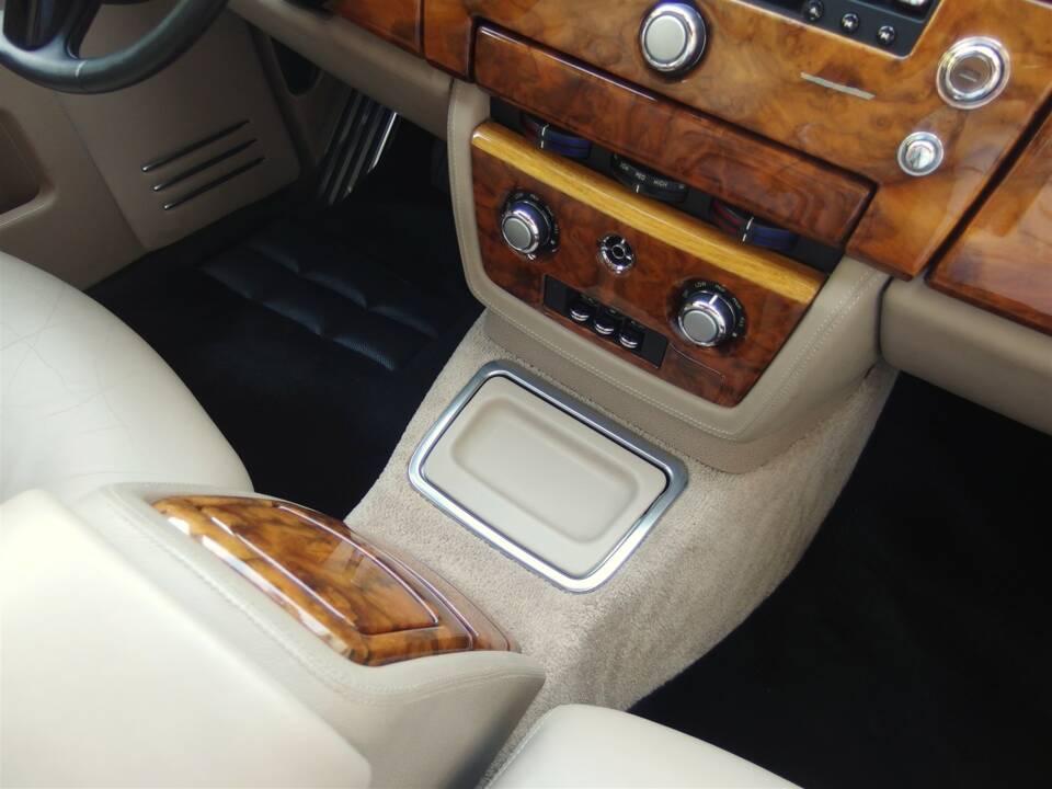 Bild 56/93 von Rolls-Royce Phantom VII (2004)