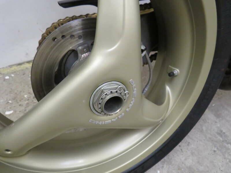 Bild 39/47 von Ducati 916 Strada (1994)