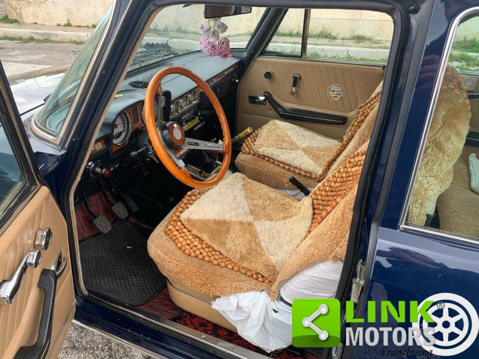 Bild 3/10 von Alfa Romeo 2000 Berlina (1976)