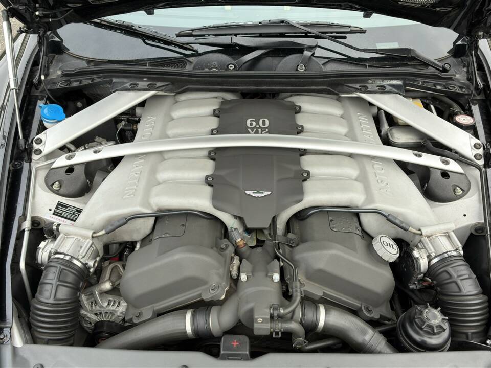 Imagen 38/60 de Aston Martin DB 9 (2011)