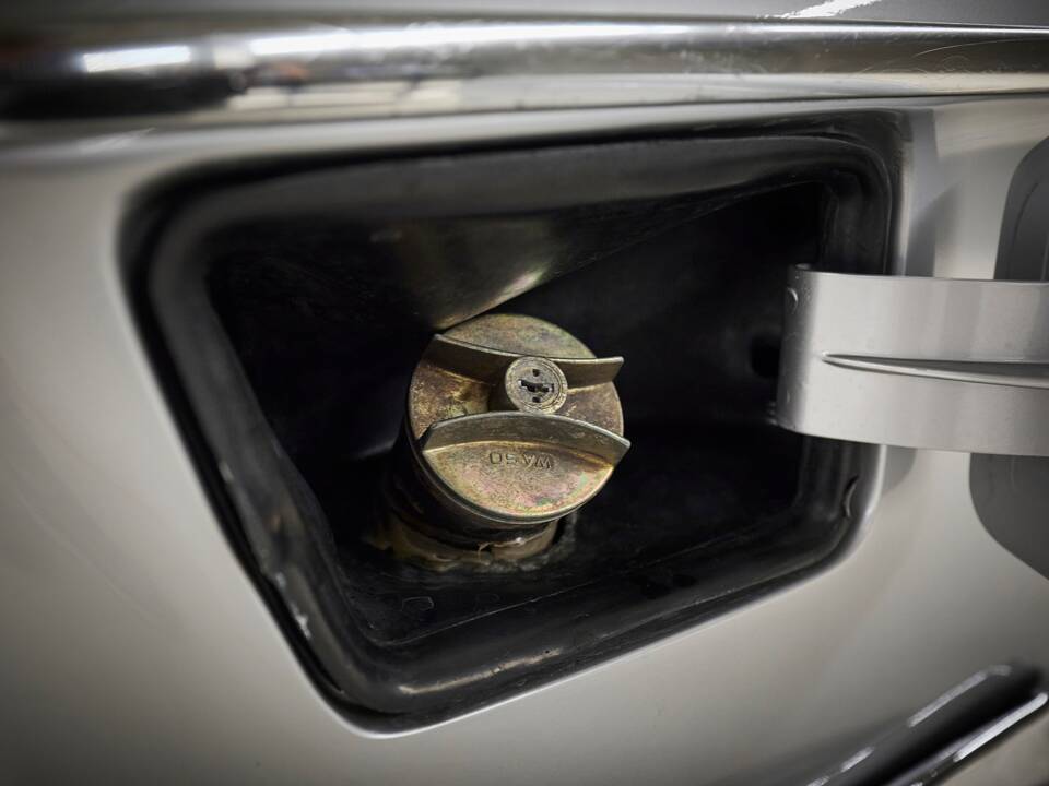 Image 56/100 of BMW 3.0 CSi (1973)