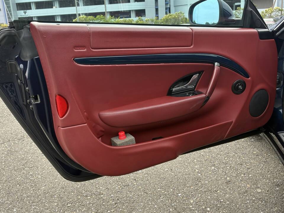 Immagine 9/39 di Maserati GranTurismo 4.2 (2008)