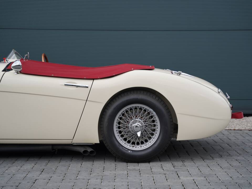 Image 10/50 of Austin-Healey 100&#x2F;6 (BN6) (1958)