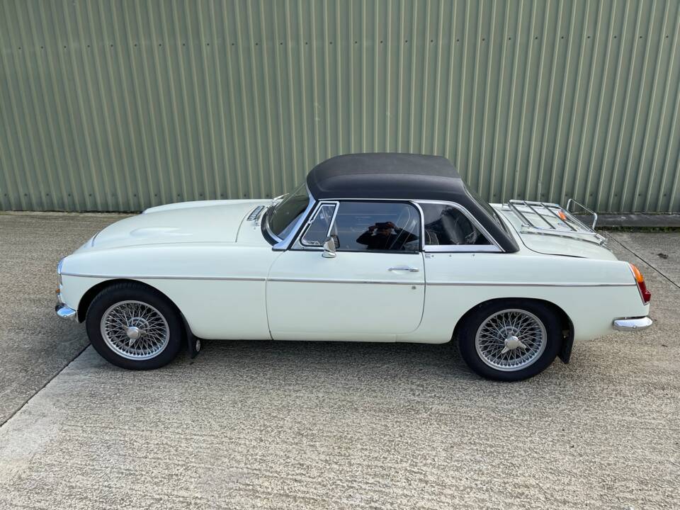 Image 5/11 de MG MGC (1967)