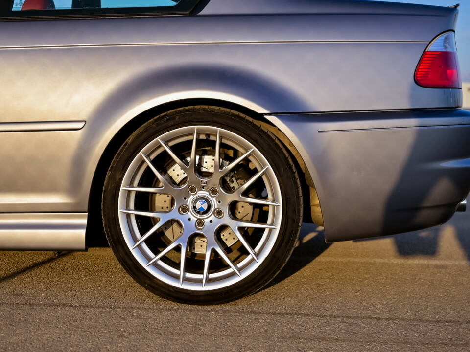 Immagine 56/61 di BMW M3 (2005)