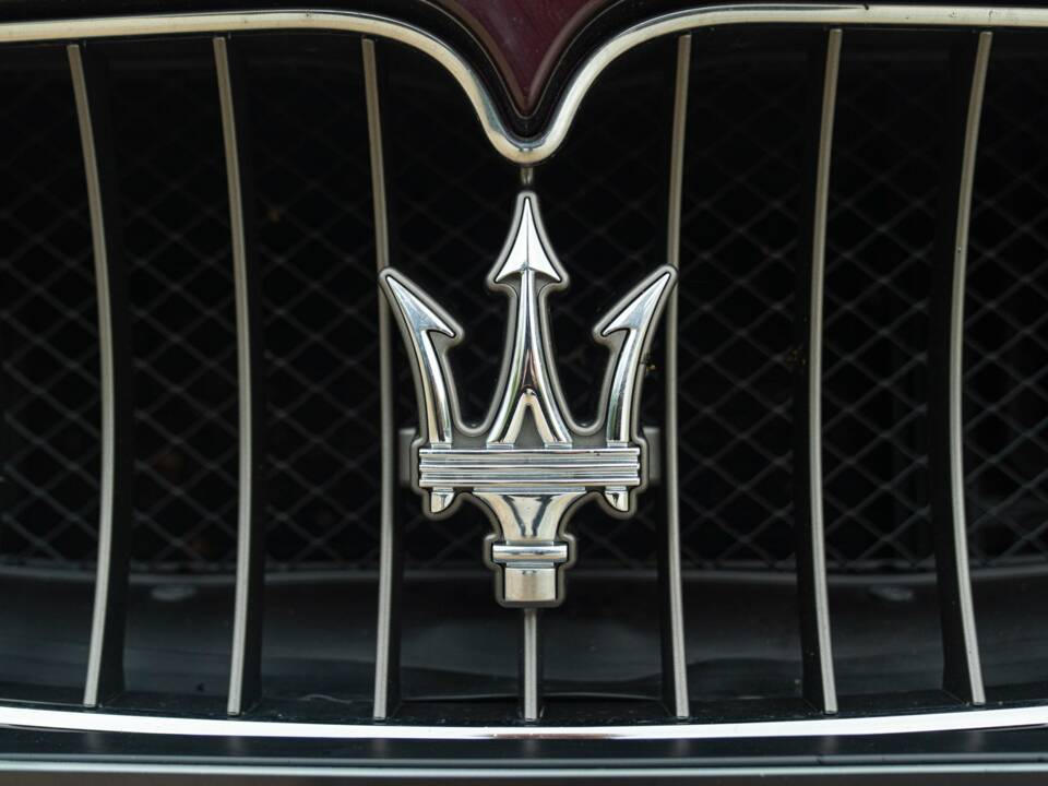 Image 19/50 of Maserati GranTurismo 4.2 (2009)