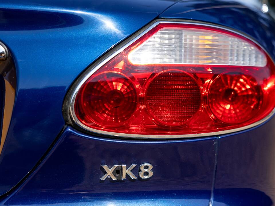 Immagine 37/42 di Jaguar XK8 4.0 (2001)