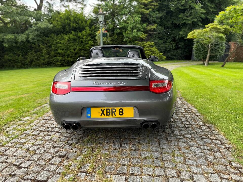 Image 24/30 of Porsche 911 Carrera 4S (2009)