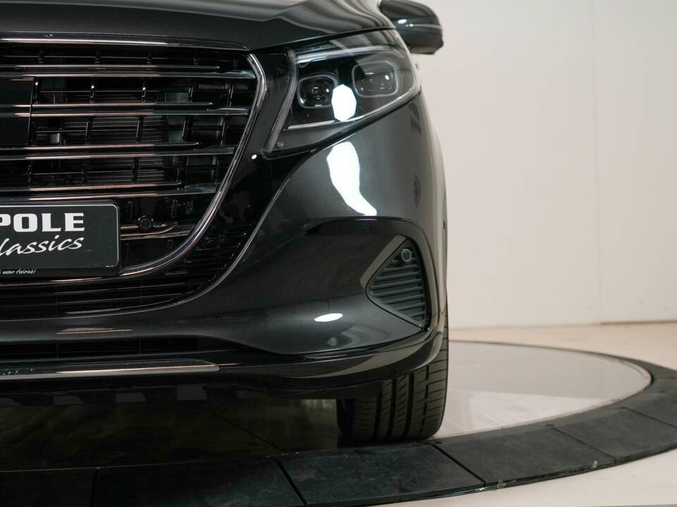 Image 20/50 de Mercedes-Benz V 300 d (2025)