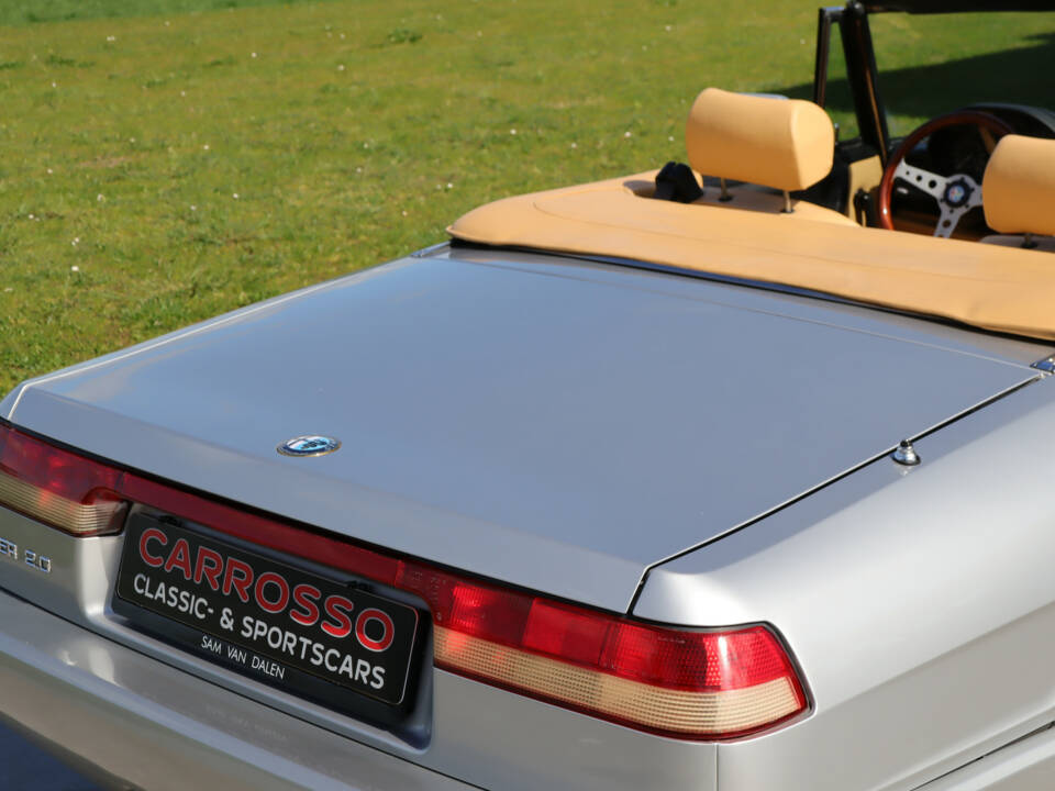 Image 28/50 of Alfa Romeo 2.0 Spider (1992)