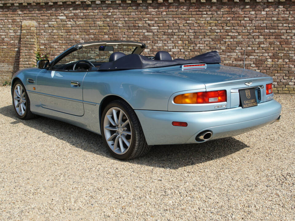 Bild 2/50 von Aston Martin DB 7 Vantage Volante (2000)