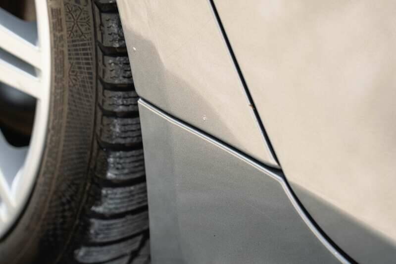 Bild 47/50 von BMW 550i (2006)