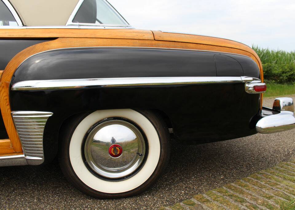 Bild 7/8 von Chrysler New Yorker Club Coupe (1950)