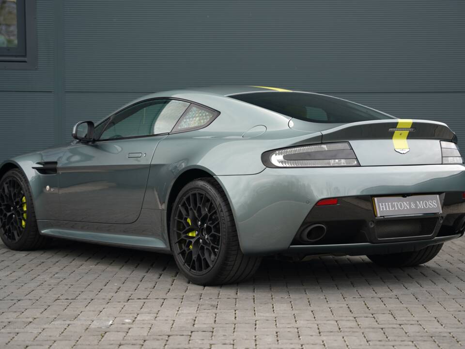 Bild 2/50 von Aston Martin V12 Vantage AMR (2017)