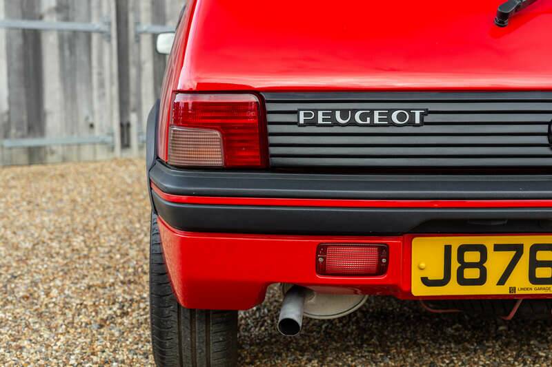 Immagine 17/50 di Peugeot 205 GTi 1.9 (1991)