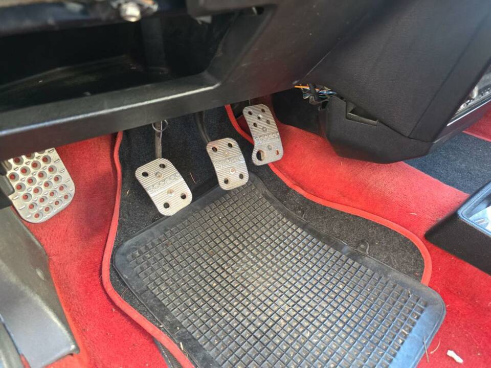 Imagen 10/25 de Peugeot 205 Rallye 1.3 (1991)
