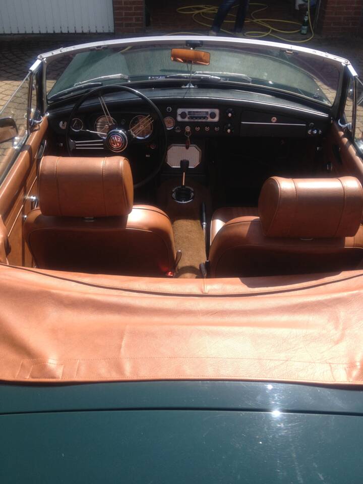 Imagen 4/15 de MG MGB (1965)