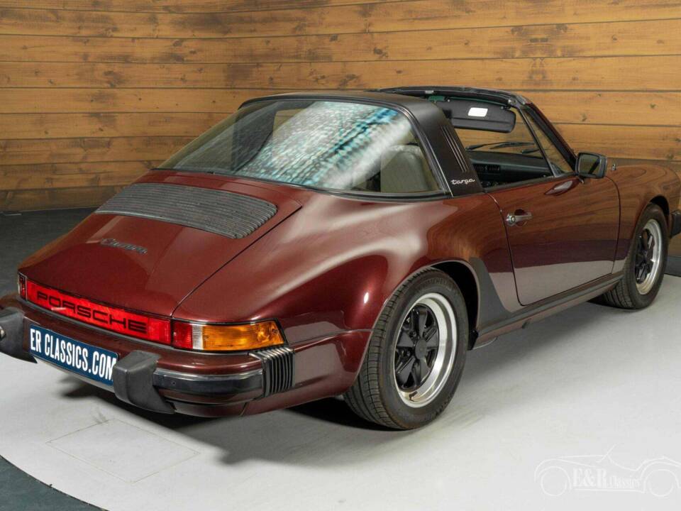 Image 11/19 of Porsche 911 Carrera 3.2 (1984)