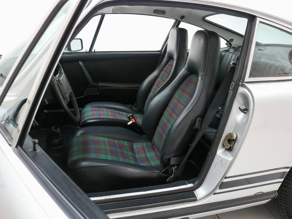 Bild 8/18 von Porsche 911 2.7 (1976)