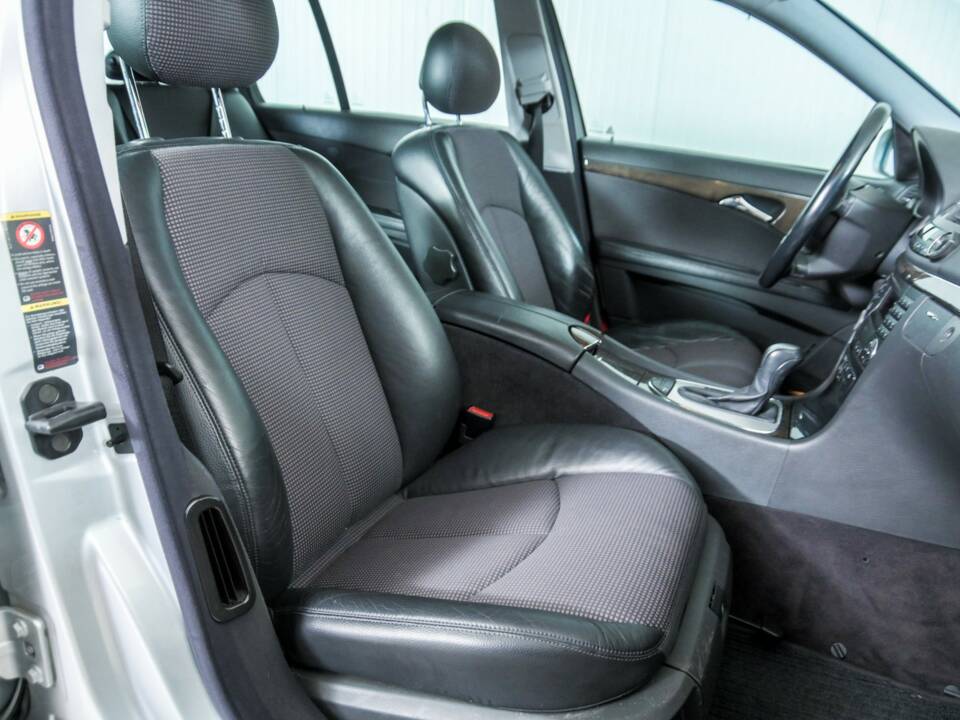 Bild 39/50 von Mercedes-Benz E 200 Kompressor T (2003)