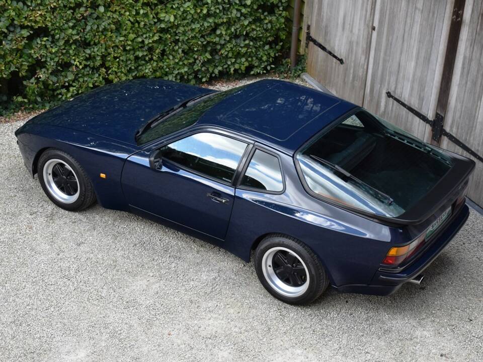 Immagine 6/40 di Porsche 944 (1985)