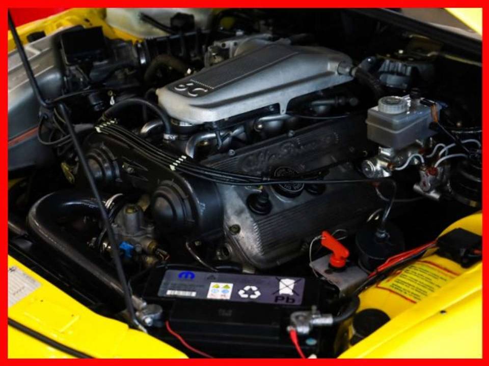 Image 14/15 of Alfa Romeo RZ (1997)