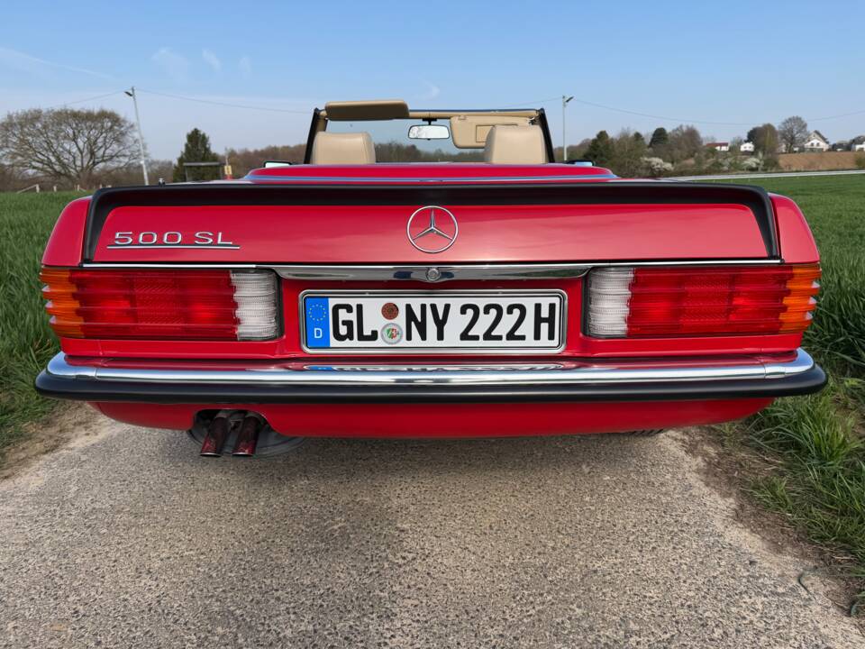Afbeelding 19/33 van Mercedes-Benz 500 SL (1988)