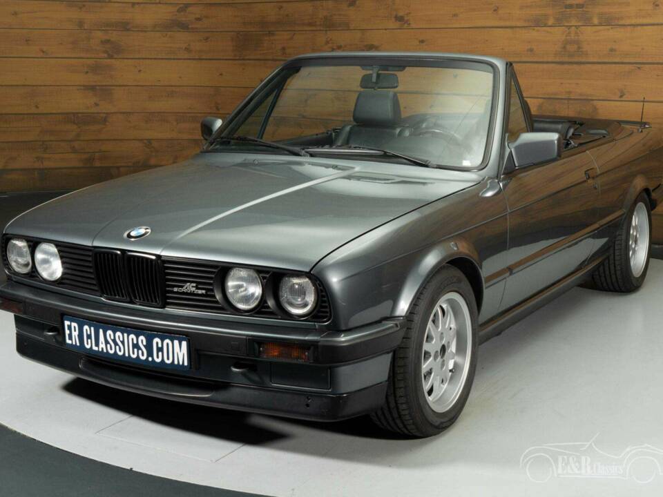 Image 3/19 of BMW 320i (1989)