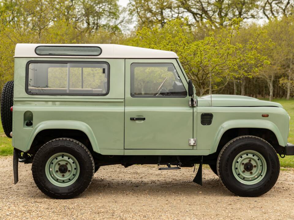 Afbeelding 2/44 van Land Rover Defender 90 (2008)