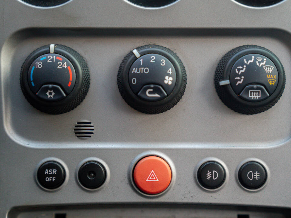 Immagine 38/46 di Alfa Romeo GTV 2.0 JTS (2003)