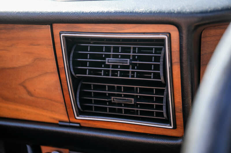 Image 27/49 de Triumph Stag (1977)
