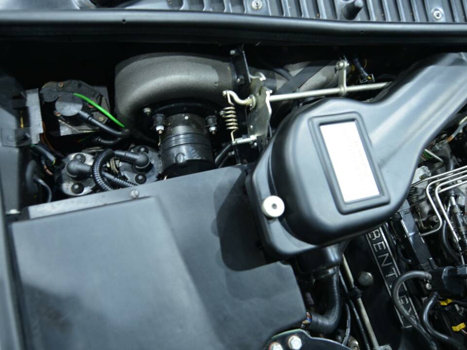 Image 37/50 of Bentley Continental R (1992)