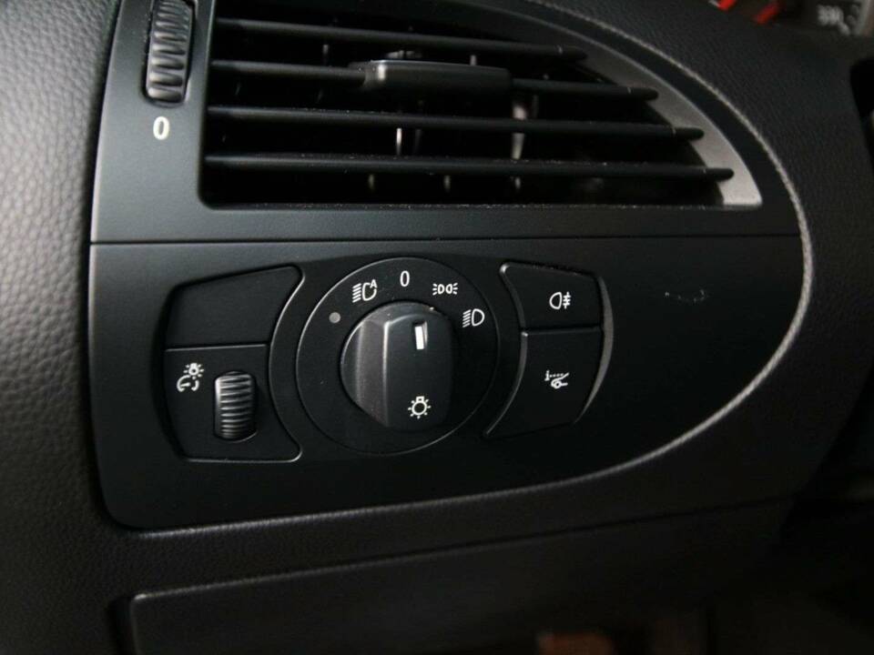 Afbeelding 25/50 van BMW M6 (2006)