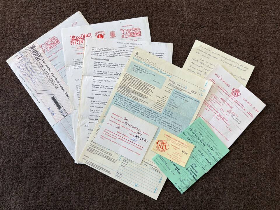 Image 15/28 of Gordon-Keeble GT (1965)