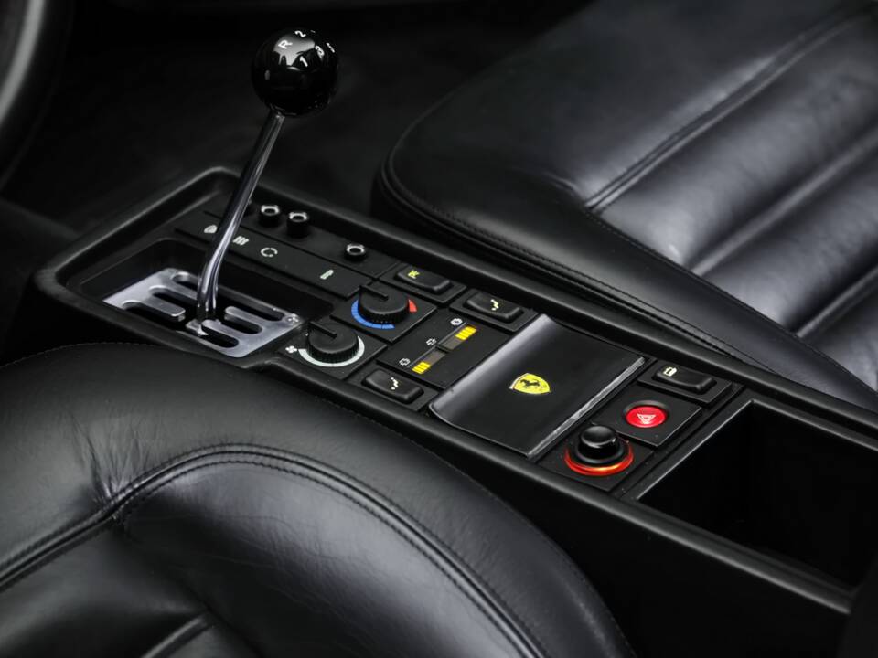 Image 9/18 of Ferrari 512 TR (1993)