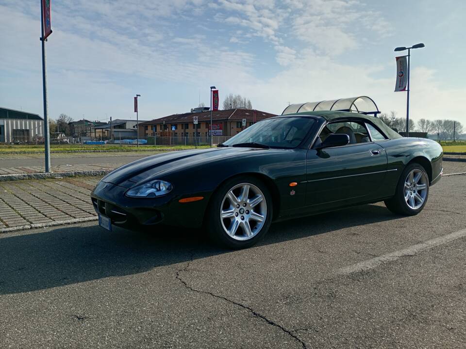 Immagine 5/39 di Jaguar XK8 4.0 (1998)