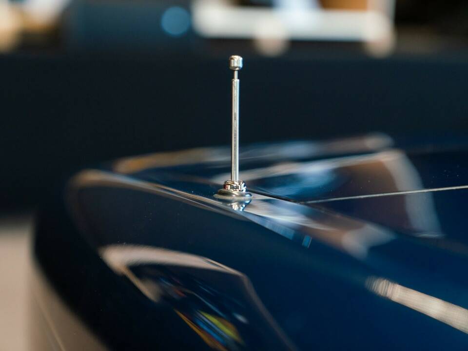 Bild 24/50 von Daimler Super V8 (1997)