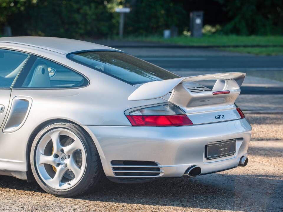 Bild 14/37 von Porsche 911 GT2 (2003)