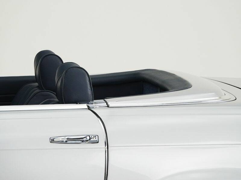 Image 15/15 of Mercedes-Benz 450 SL (1977)
