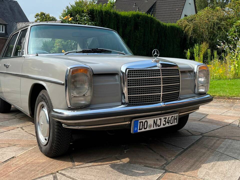 Bild 5/14 von Mercedes-Benz 200 (1972)