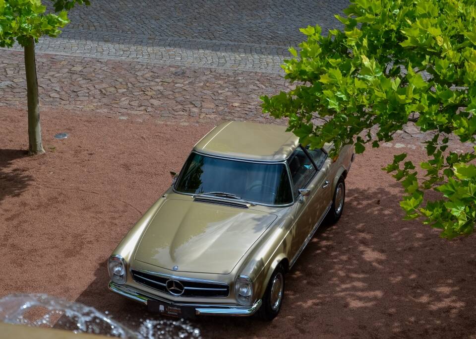 Image 37/56 de Mercedes-Benz 280 SL (1970)