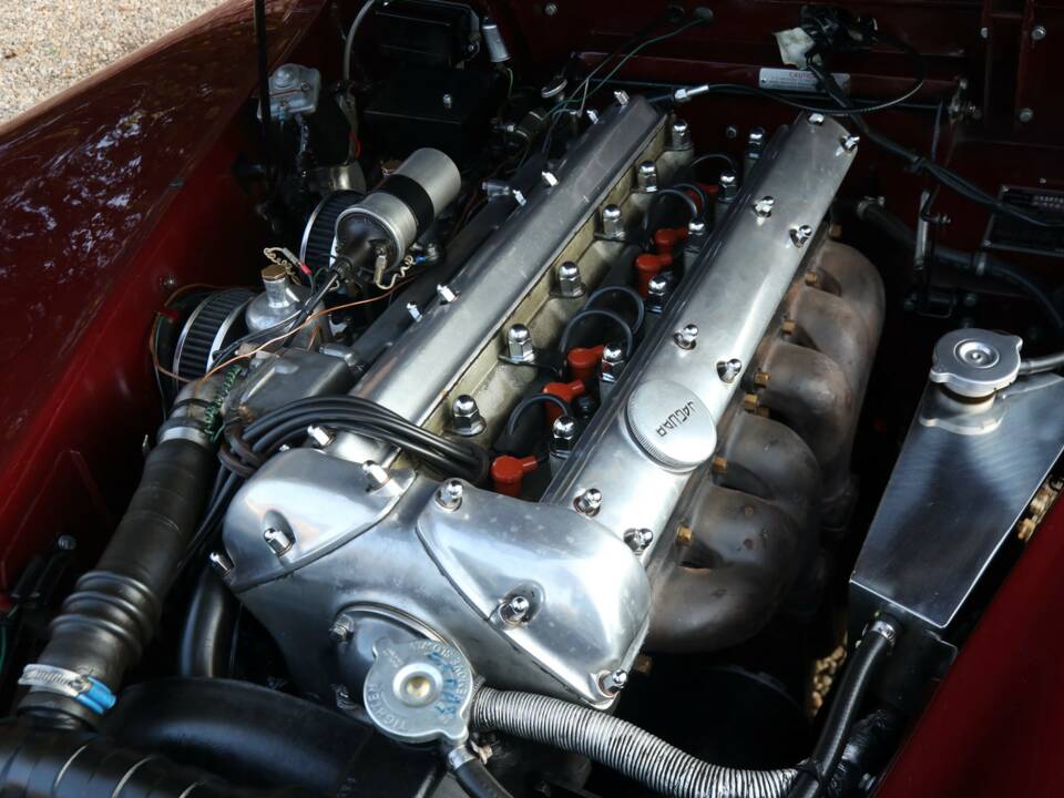 Immagine 37/50 di Jaguar XK 150 SE DHC (1958)