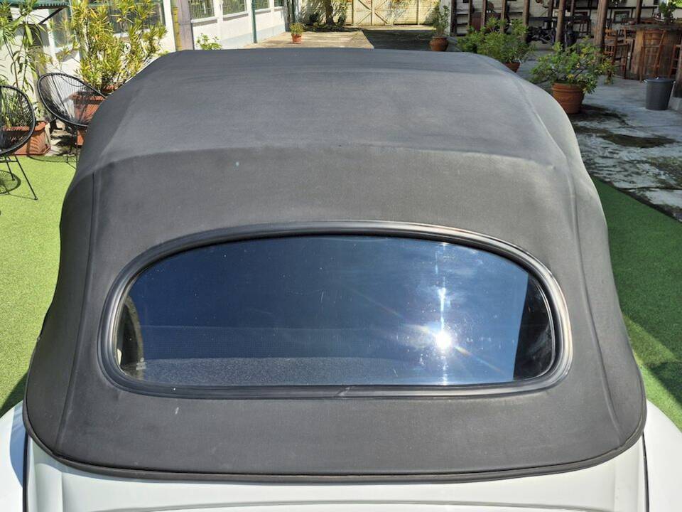 Image 71/73 of Volkswagen Beetle 1300 (1972)