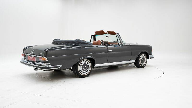 Bild 2/15 von Mercedes-Benz 280 SE 3,5 (1970)