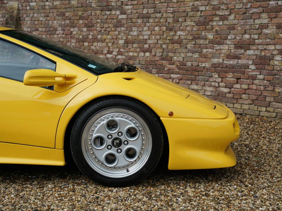 Immagine 40/50 di Lamborghini Diablo (1991)