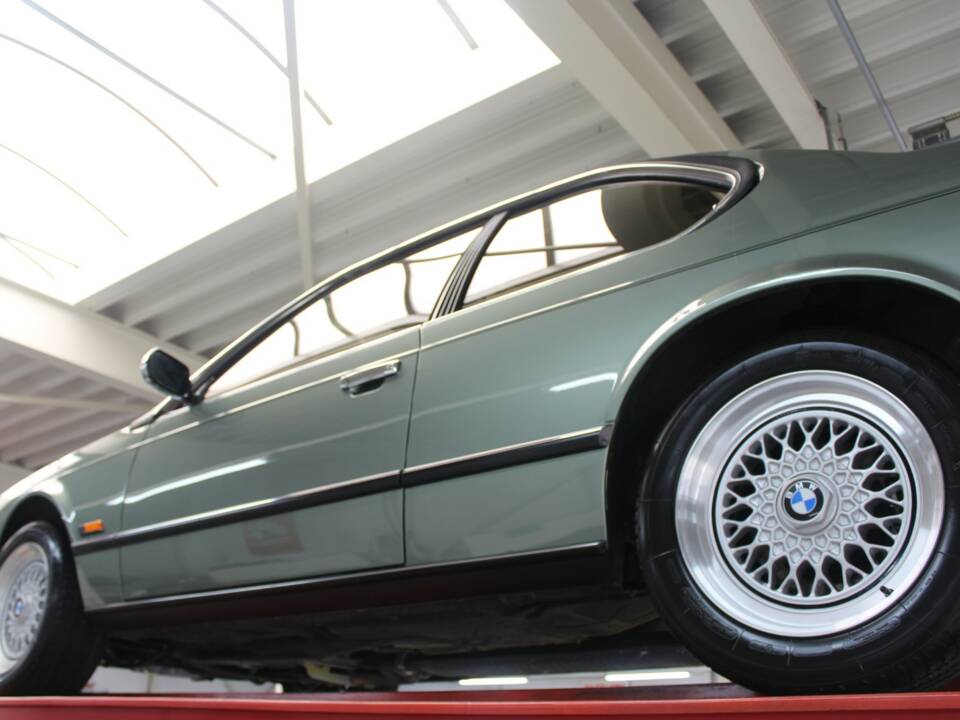 Bild 8/50 von BMW M 635 CSi (1986)